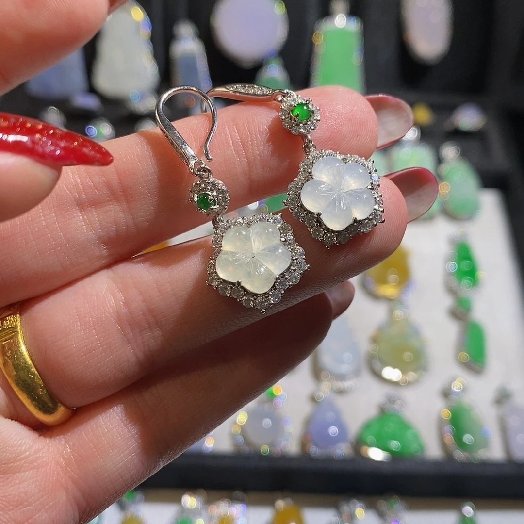 翡翠耳饰银S925镶嵌天然翡翠