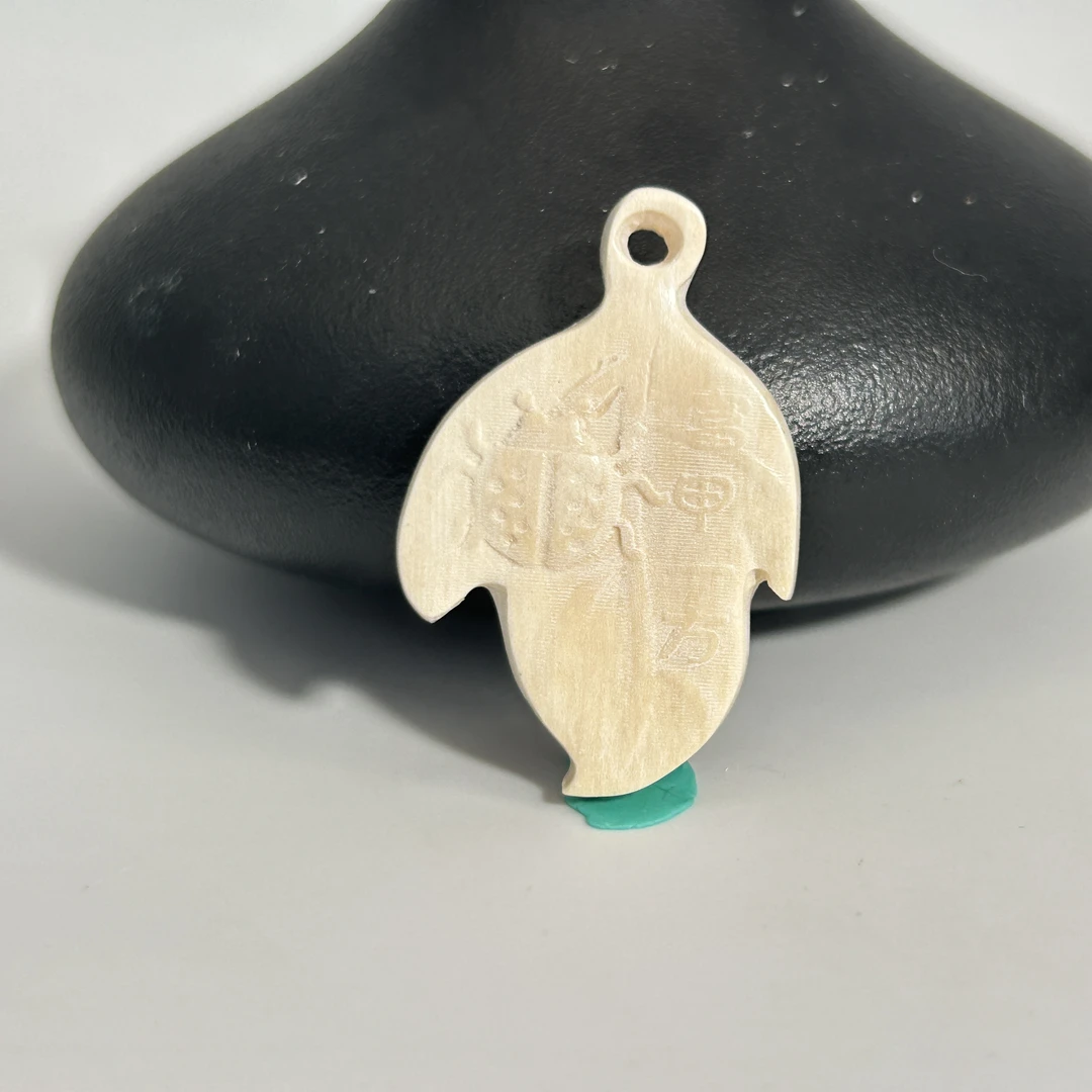 猛犸牙雕富甲一方吊坠单个随机发以实物为准假一罚四W8537