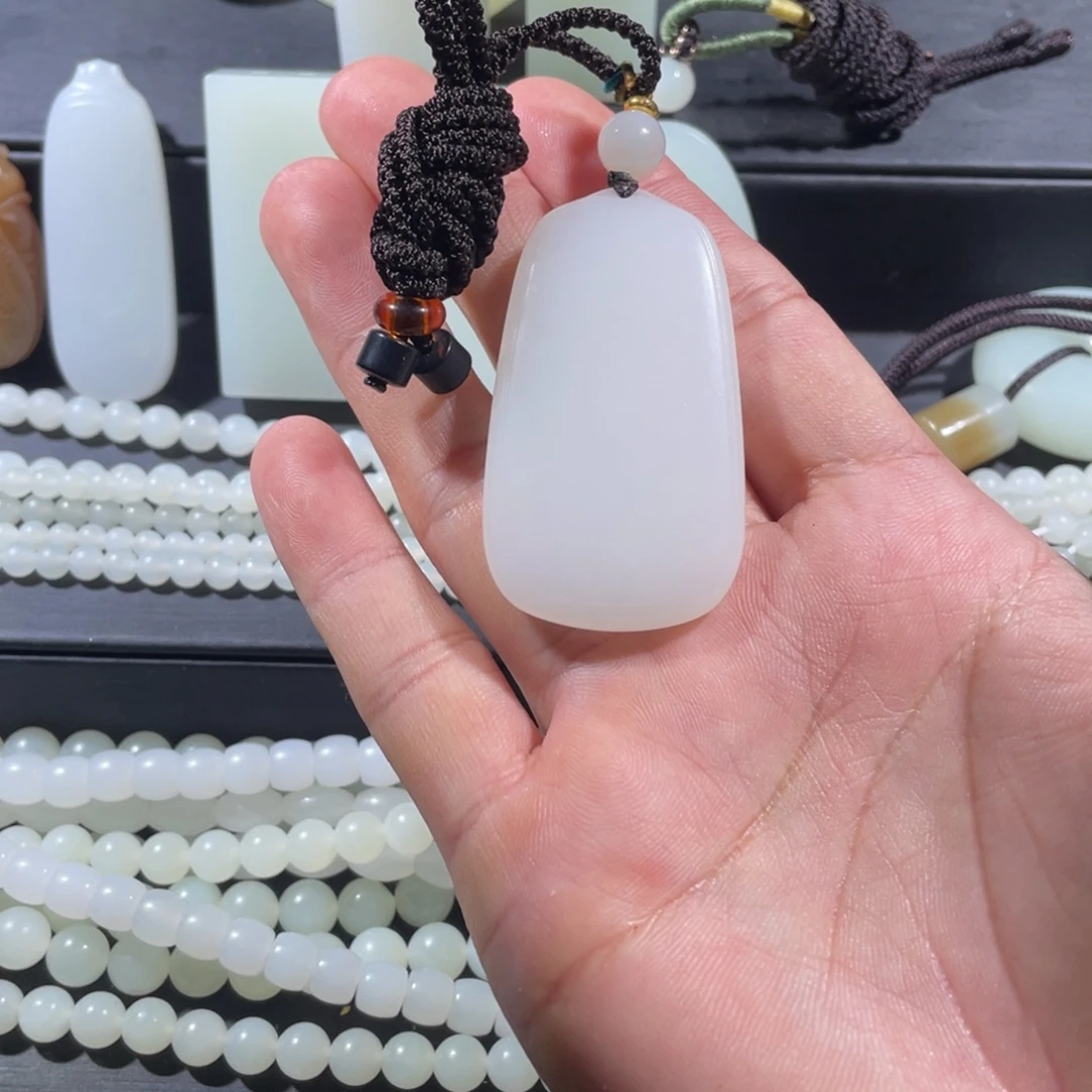 h***1和田玉未镶嵌吊坠(不含链)无事牌