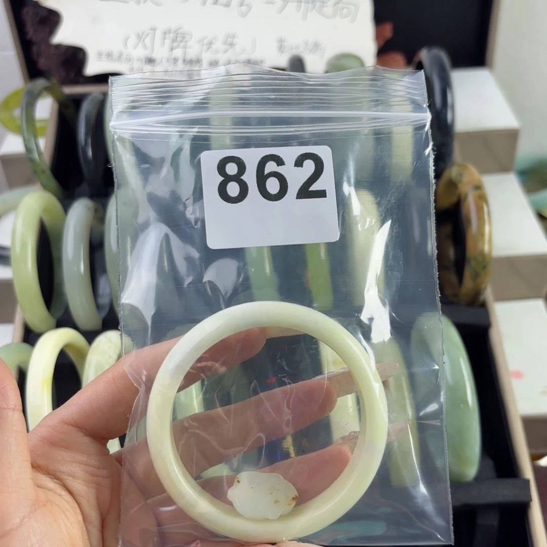 蛇纹石玉未镶嵌手镯无****~