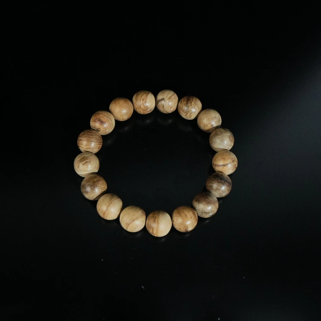 DY-A8067 巴布亚黑油沉香手串 1.23cm9.26g