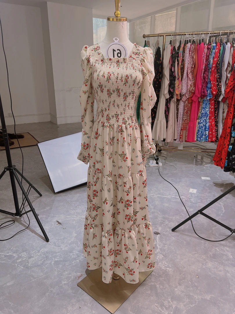 碎花气质长裙大摆裙时尚春夏秋女装连衣裙一字肩61