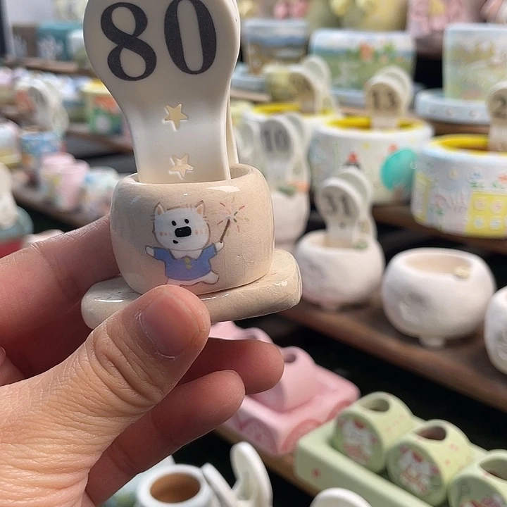 80…..手工手绘花盆