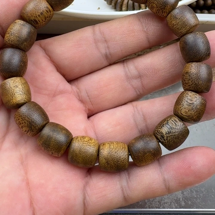 星***原手串沉香乌身手串10克