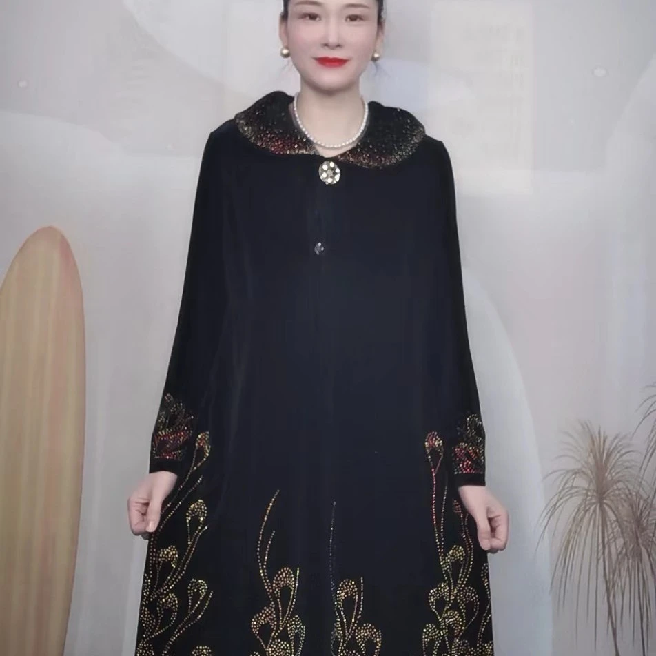 定制精品绒时尚重工满钻大衣25款