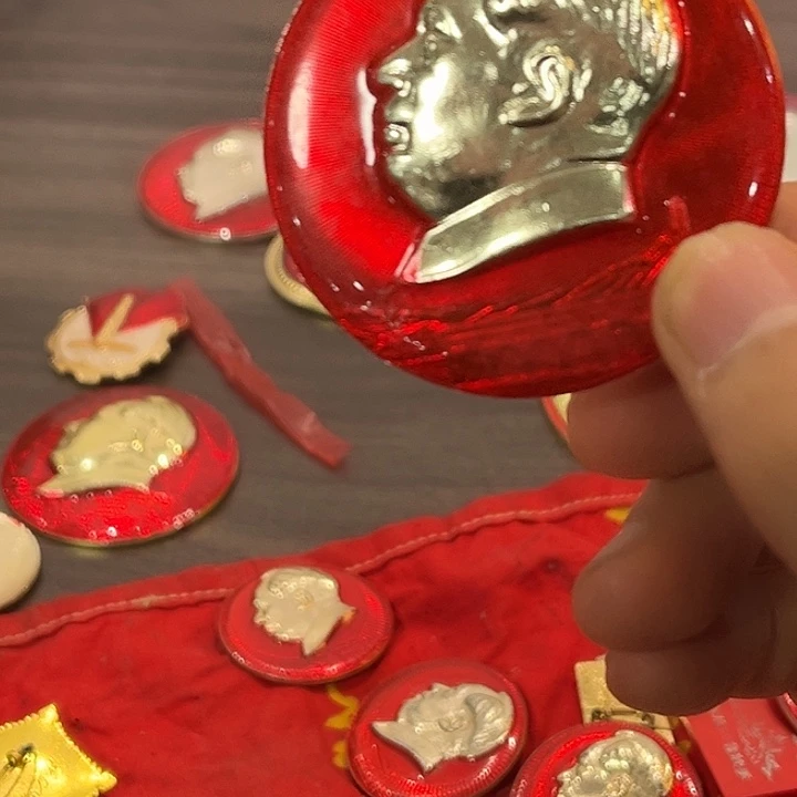 凡***就像章一一一一高贵轻复古一一一