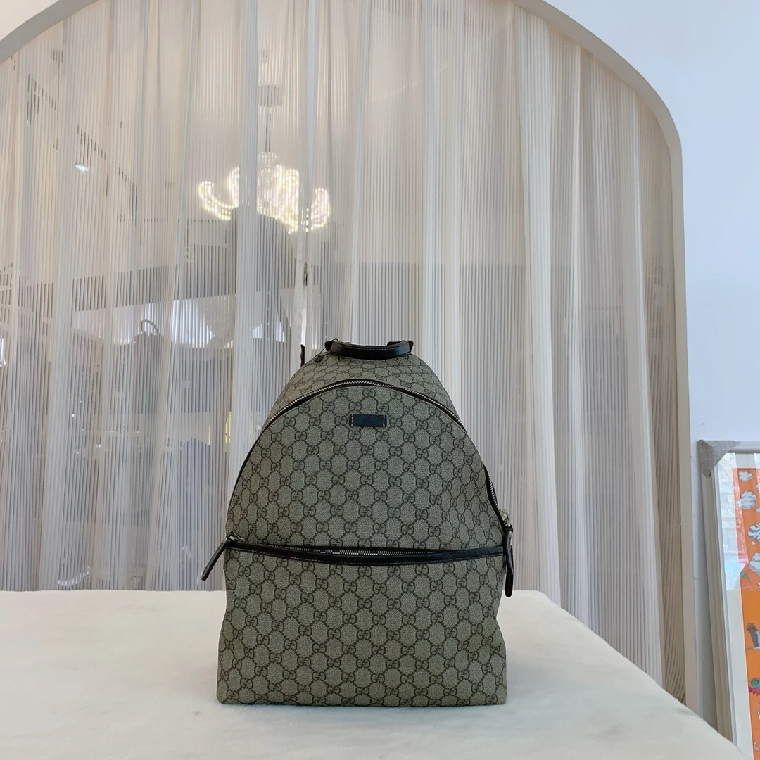 古驰老花双肩包底长30 A972