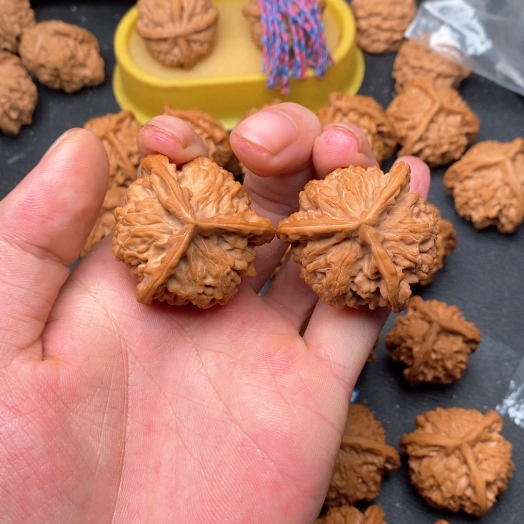 文玩核桃吊坠晚*z38球奔