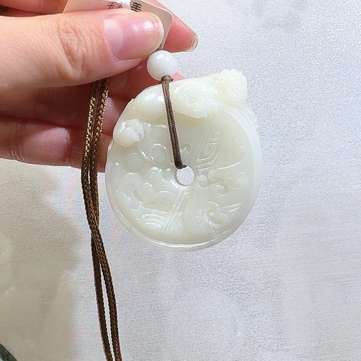 和田玉颈饰未镶嵌米达大师43g