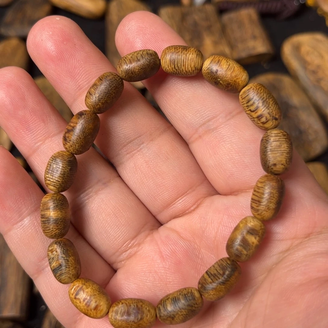 沉香手串奇楠沉香小留疤单圈手串一条（福利）