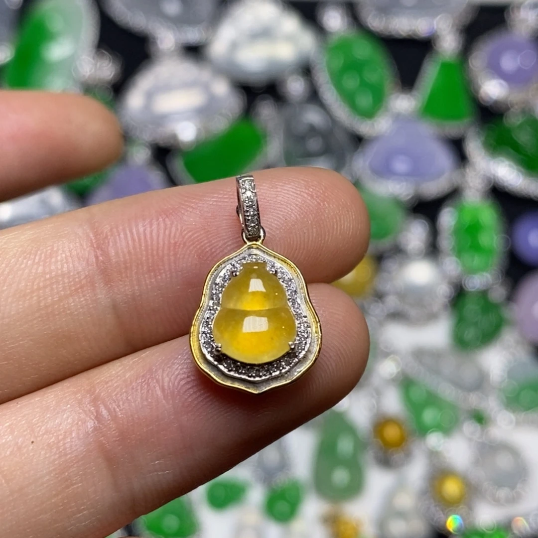 翡翠18K金镶嵌吊坠(不含链)葫芦