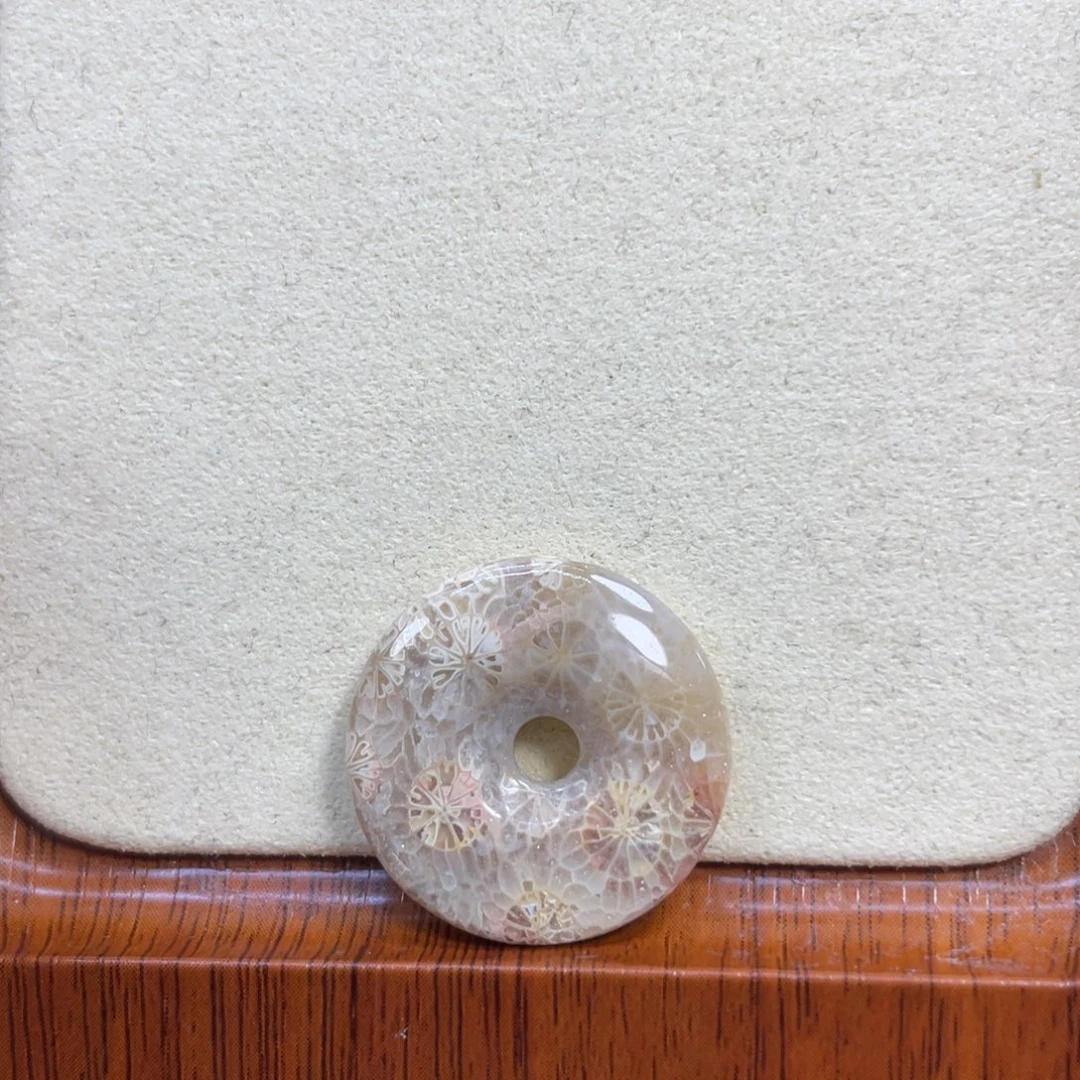 硅化玉未镶嵌颈饰k10