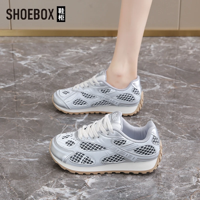达芙妮集团旗下踩屎感运动鞋女2025夏新款网面透气软底防滑跑步鞋