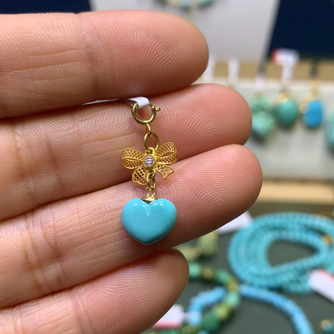 绿松石配饰18K金镶嵌