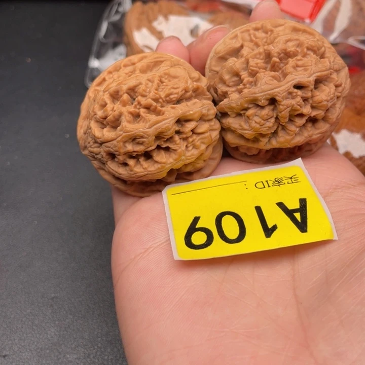 吊坠文玩核桃核桃