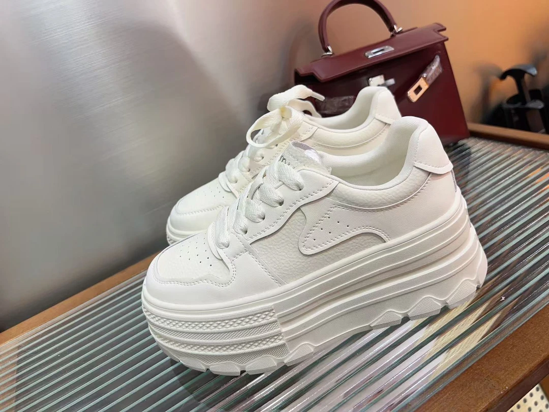 韩依扬/H.XIAOWEN.Y/欧韩      早春新款百搭小白鞋    W2853750