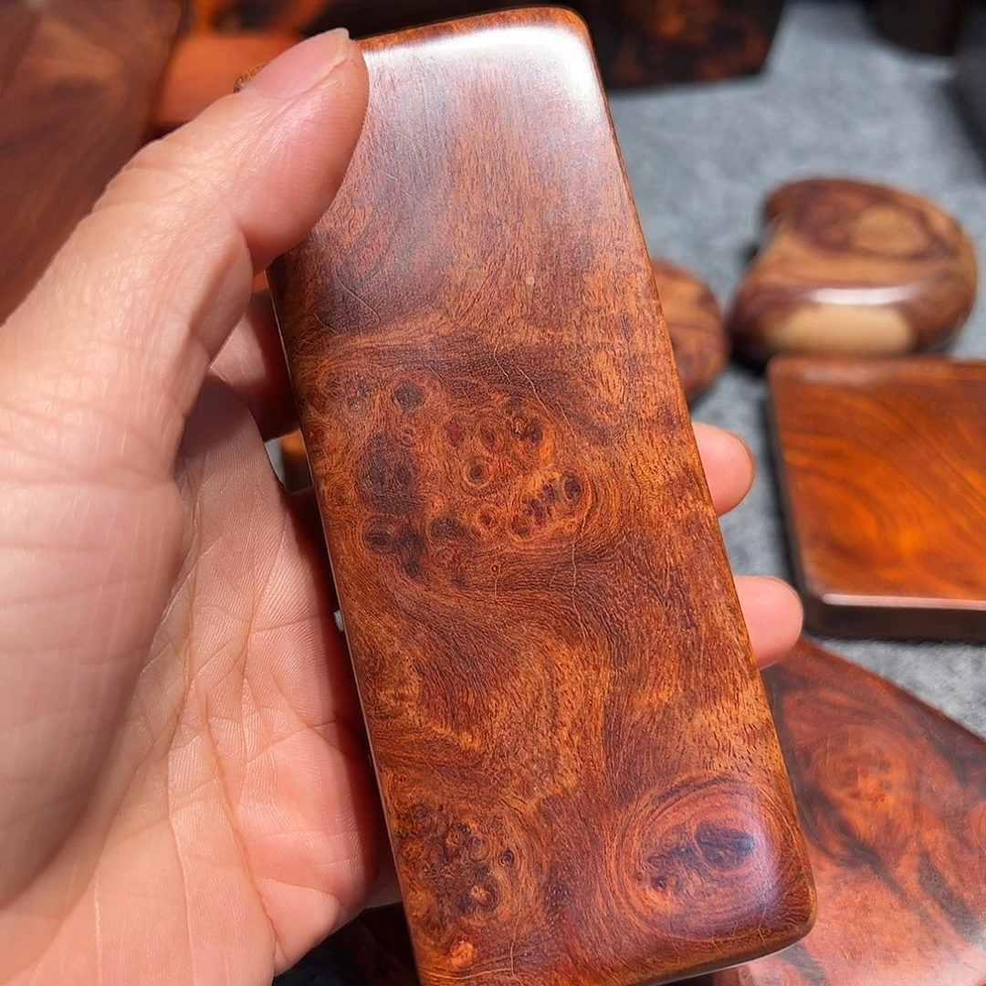 阎***平染料紫檀（血檀）赞比亚