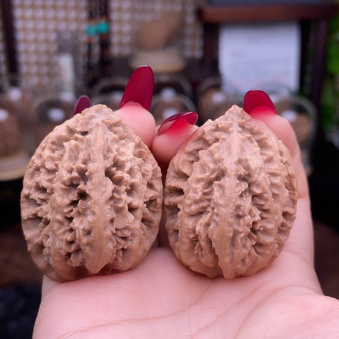 文玩核桃吊坠蚂蚁纹