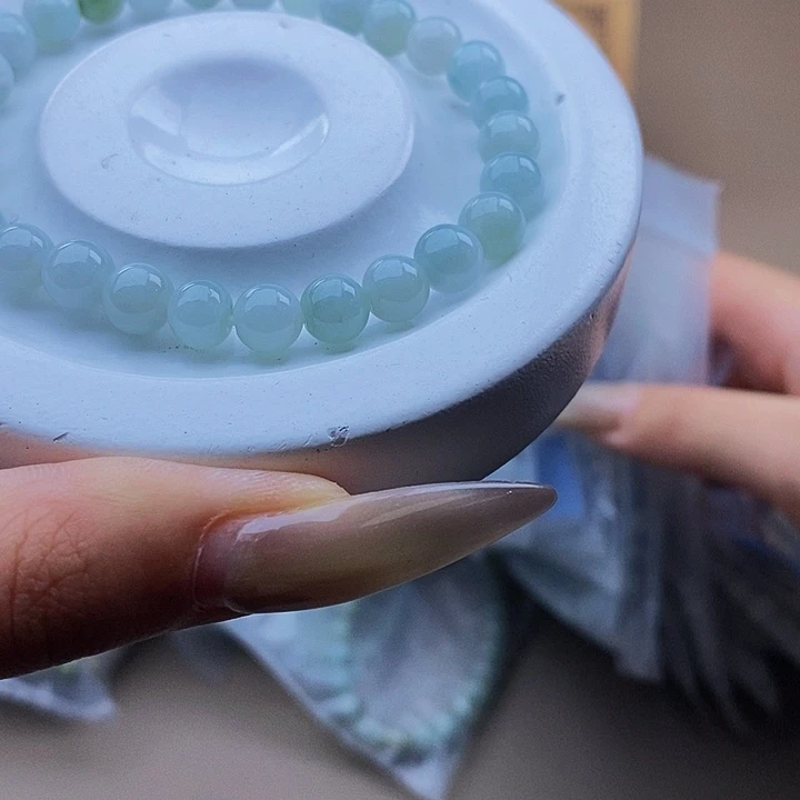 未镶嵌手串翡翠天然