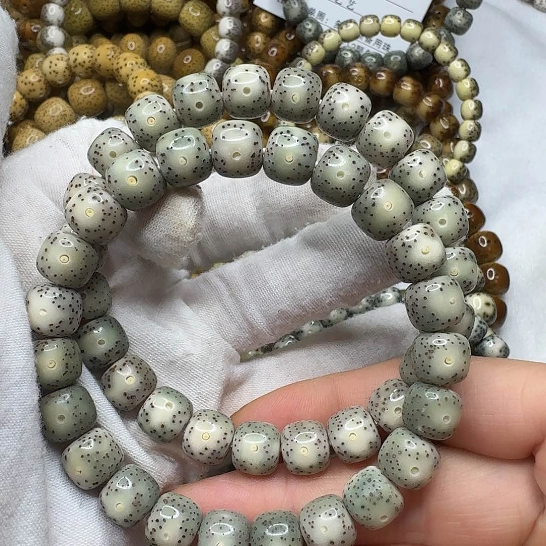 星月菩提手串10足尺老型冰青花同枝果老料石玉 随机1串