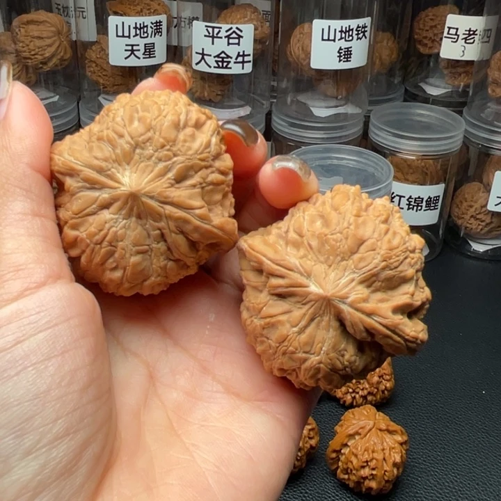 文玩核桃吊坠和尚头44