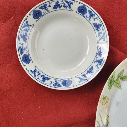 瓷片瓷器，各种摆件，瓷片，