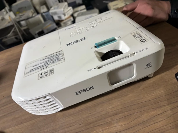 9新 Epson/爱普生 二手 爱普生投影仪 运费自理