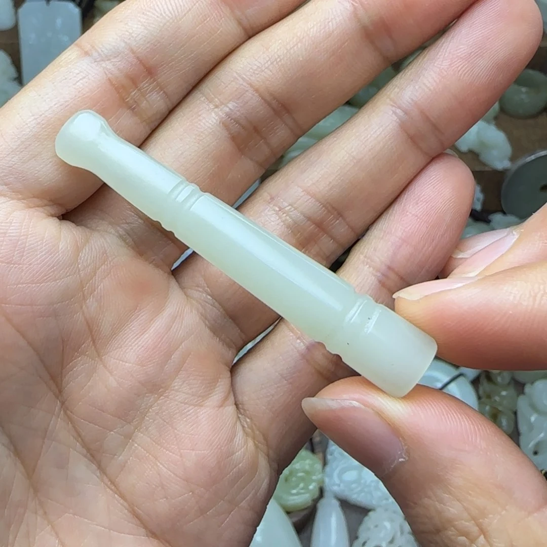 和田玉挂件未镶嵌细支