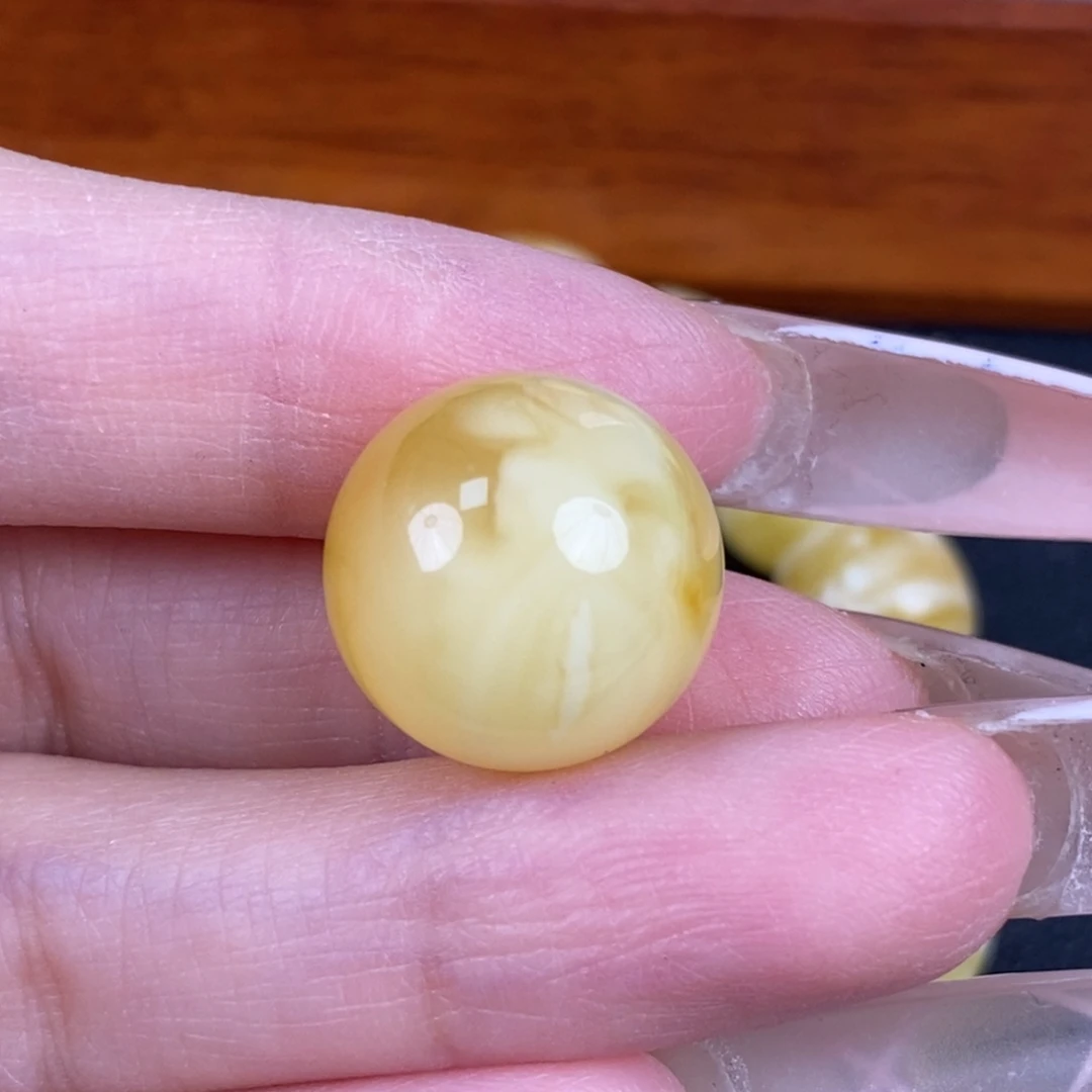 琥珀未镶嵌珠宝奇石283