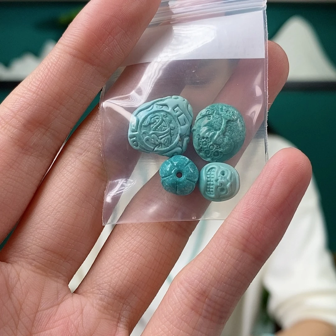 绿松石未镶嵌珠宝奇石