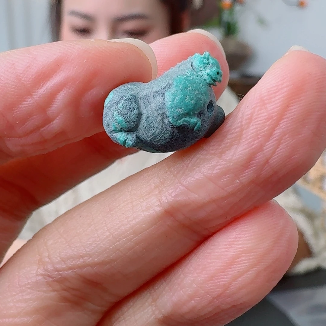 妮****绿松石未镶嵌珠宝奇石