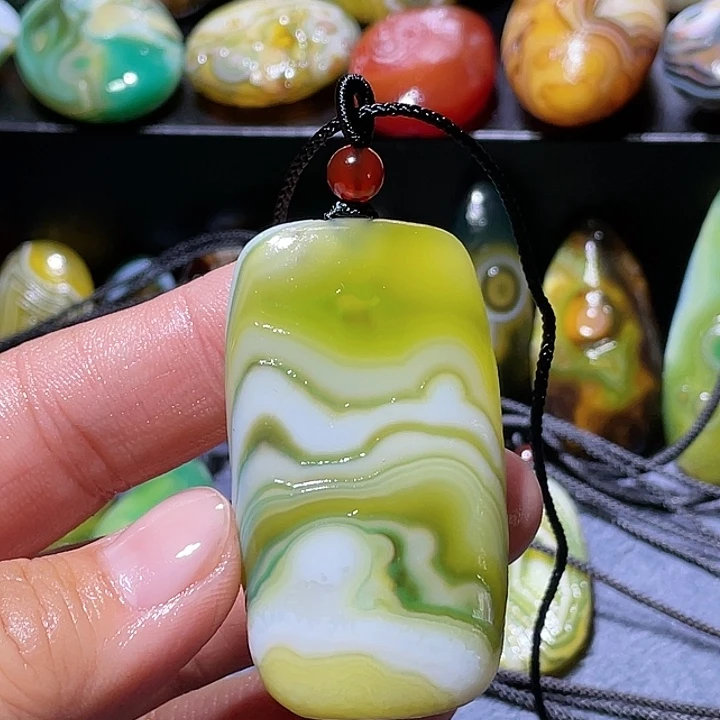 玛瑙/玉髓未镶嵌珠宝奇石