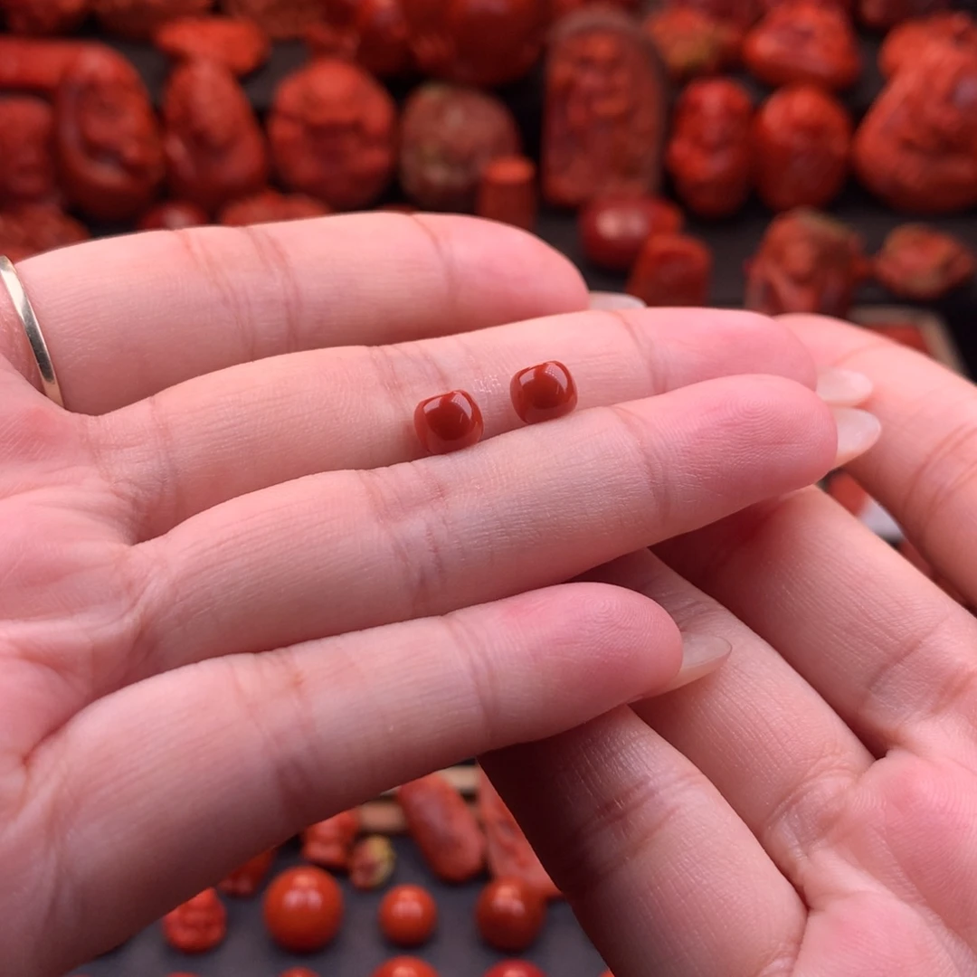 未镶嵌原矿老型对珠6mm南红玛瑙