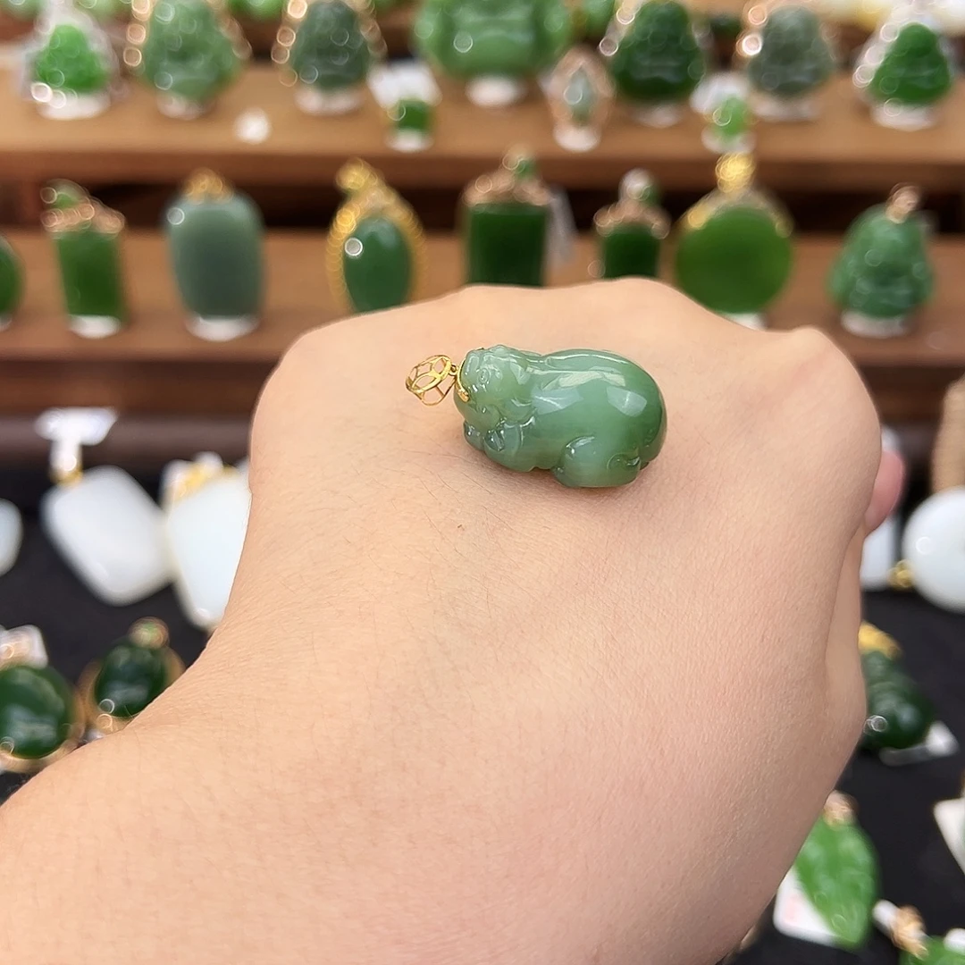 和田玉18K金镶嵌项链