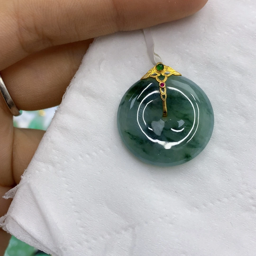 翡翠18K金镶嵌颈饰