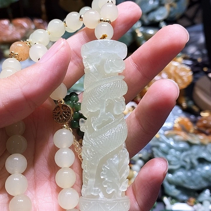 岫玉未镶嵌毛衣链
