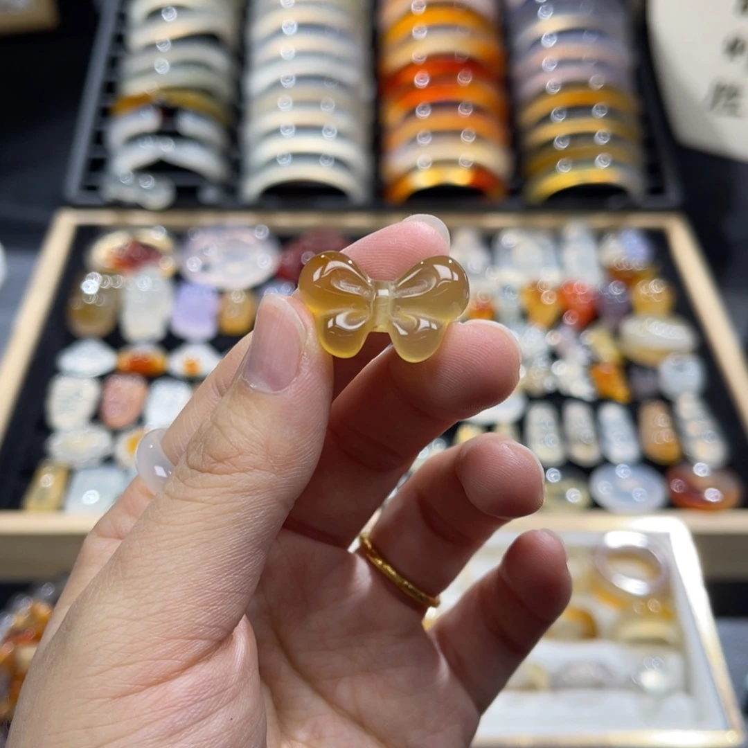 玛瑙/玉髓未镶嵌颈饰