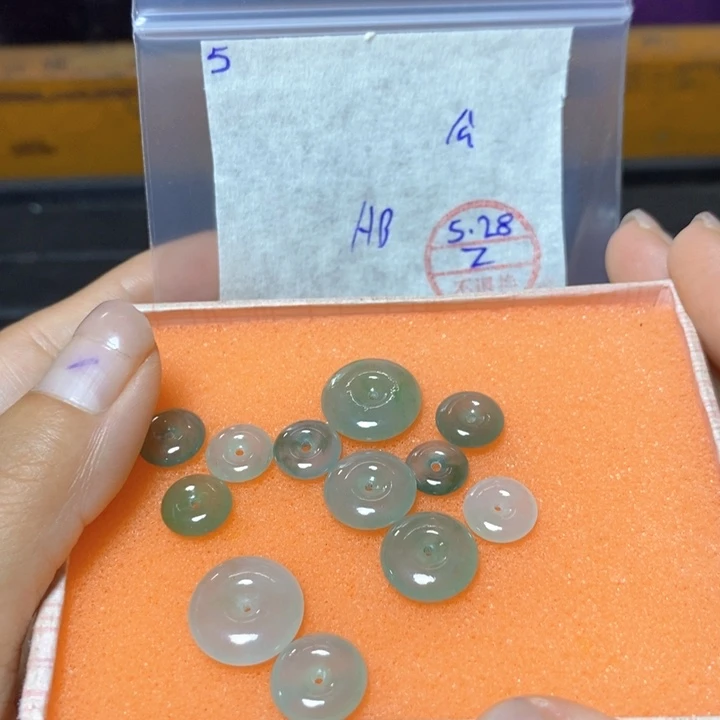 定制翡翠未镶嵌不退