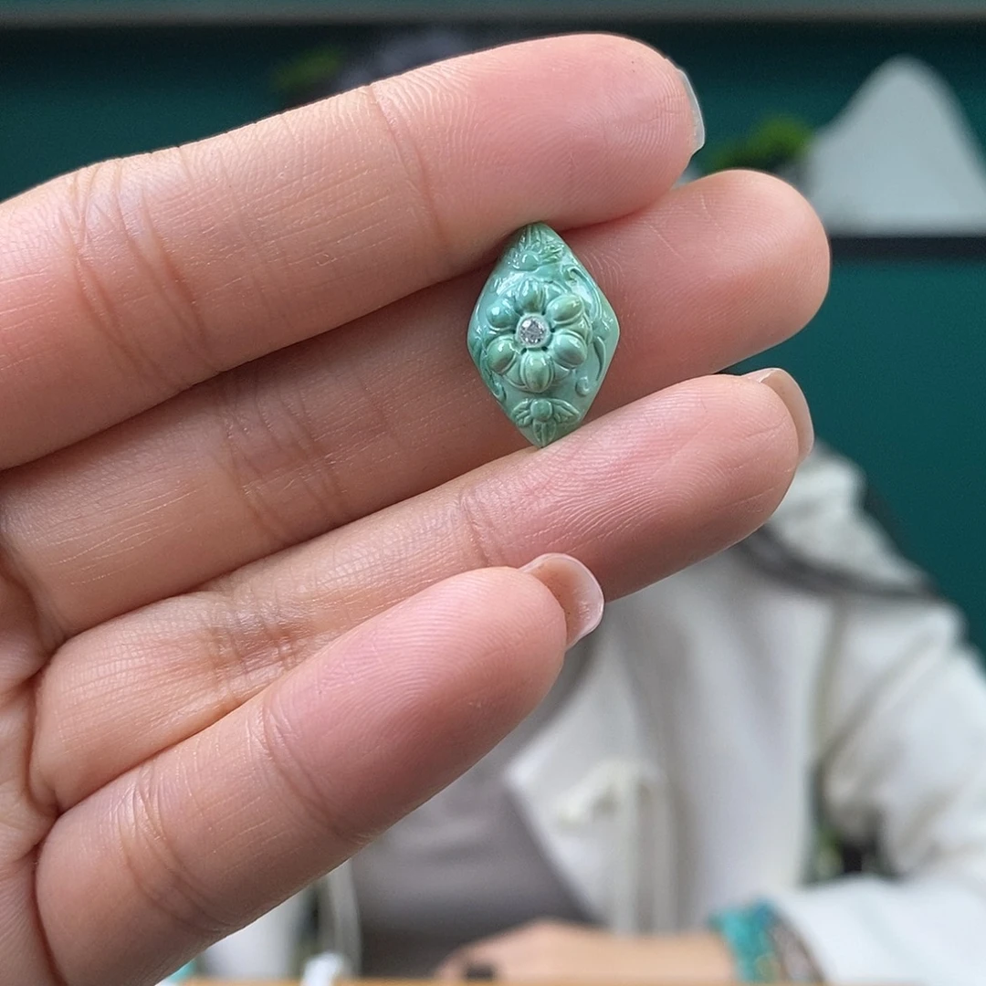 绿松石未镶嵌珠宝奇石