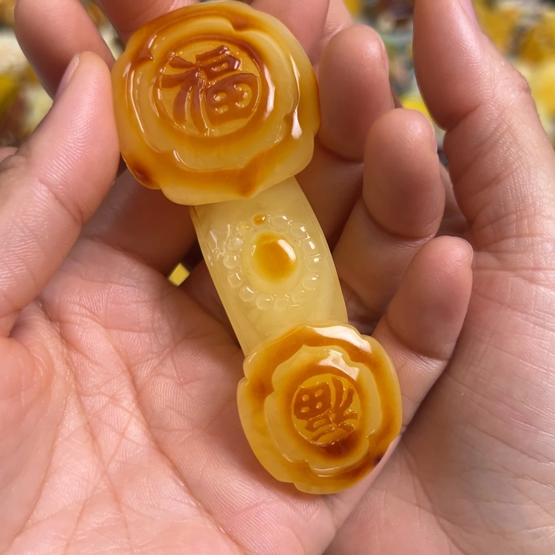 小***包蜜蜡未镶嵌裸石蜜蜡