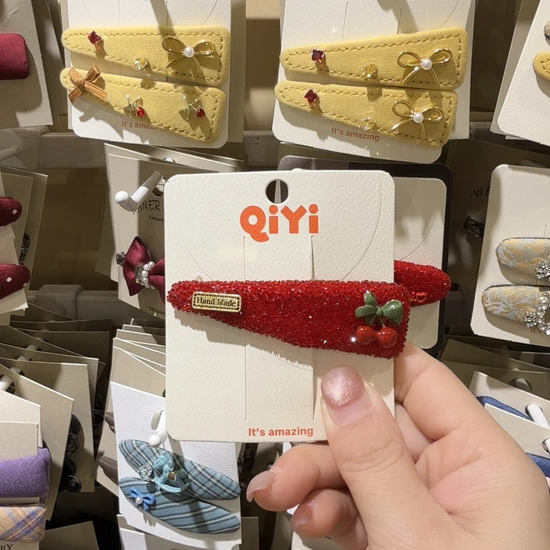 布艺非金属红色樱桃