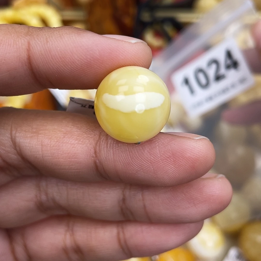 蜜蜡未镶嵌珠宝奇石粉16.8