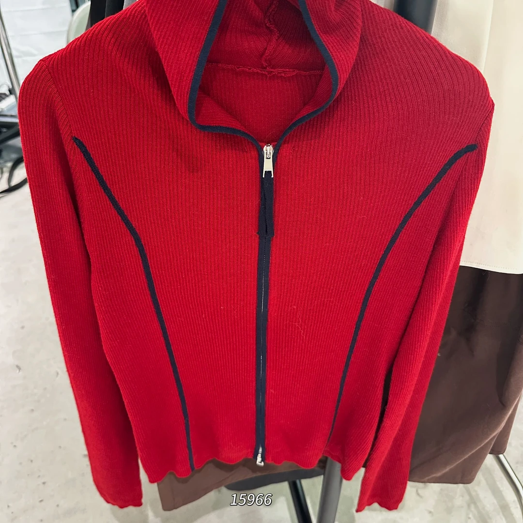 15966（部分无水洗唛，介意慎拍）SANFAN新款连帽款开衫针织长袖