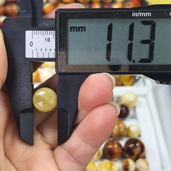 琥珀颈饰未镶嵌13