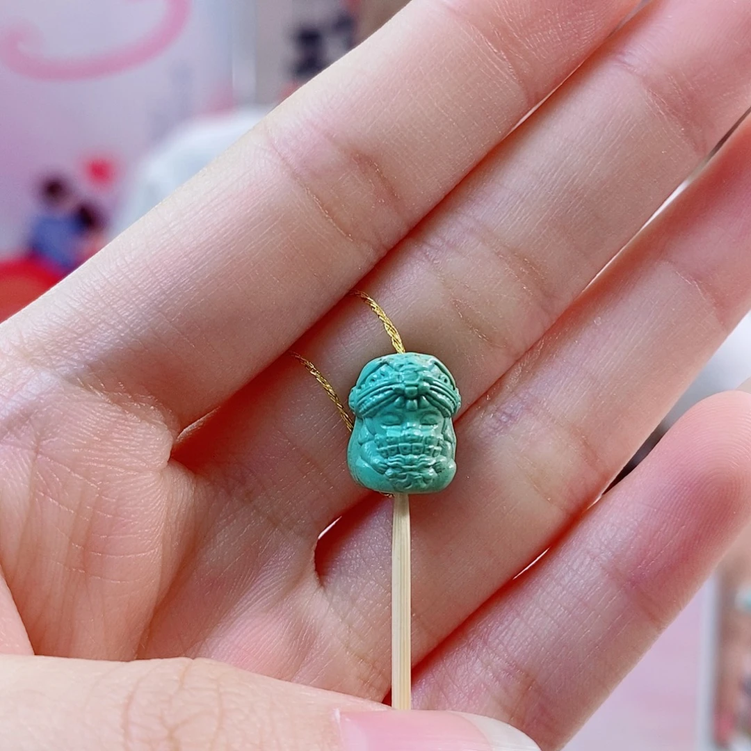 未镶嵌绿松石珠宝奇石