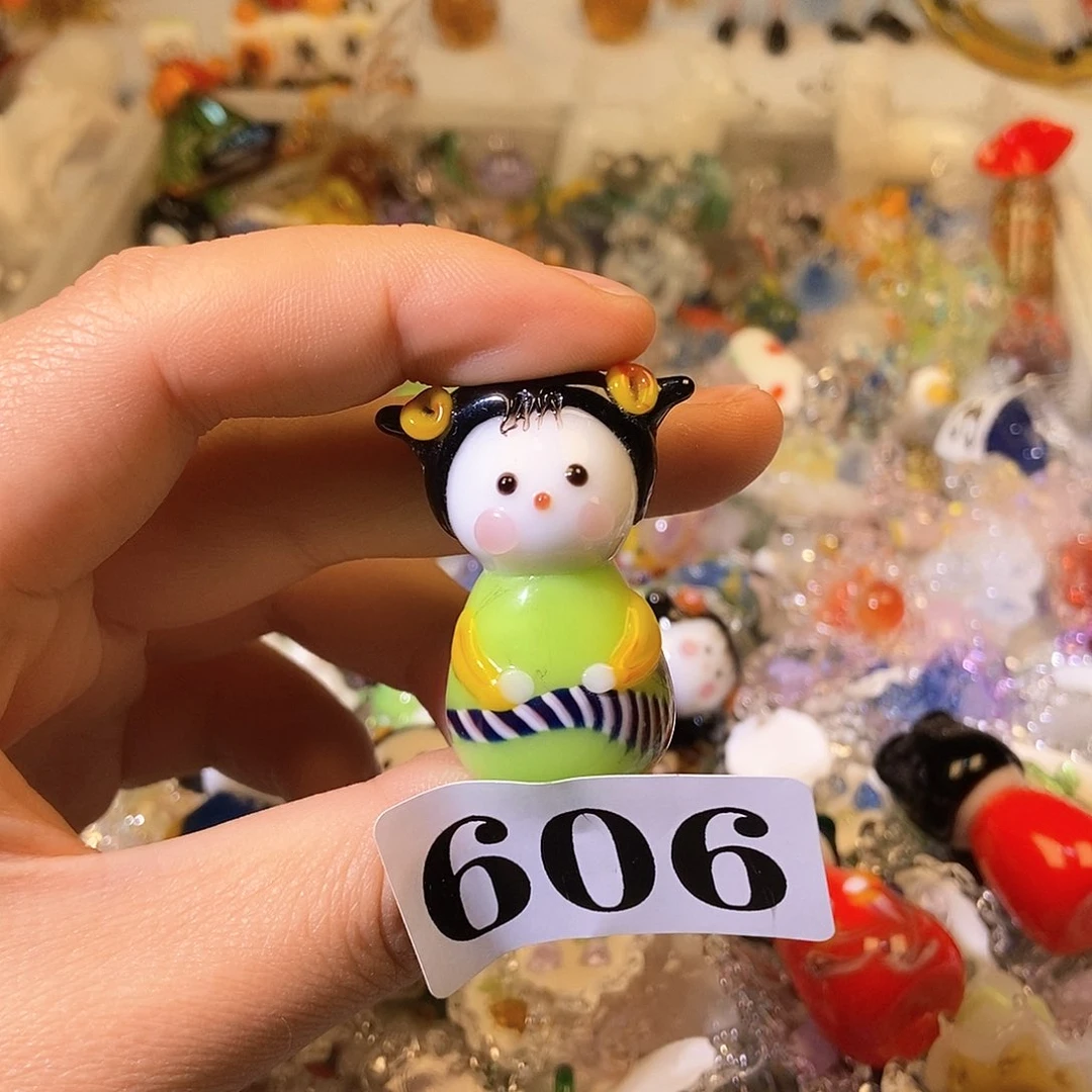 琉璃手工艺品吃***?606小侍女