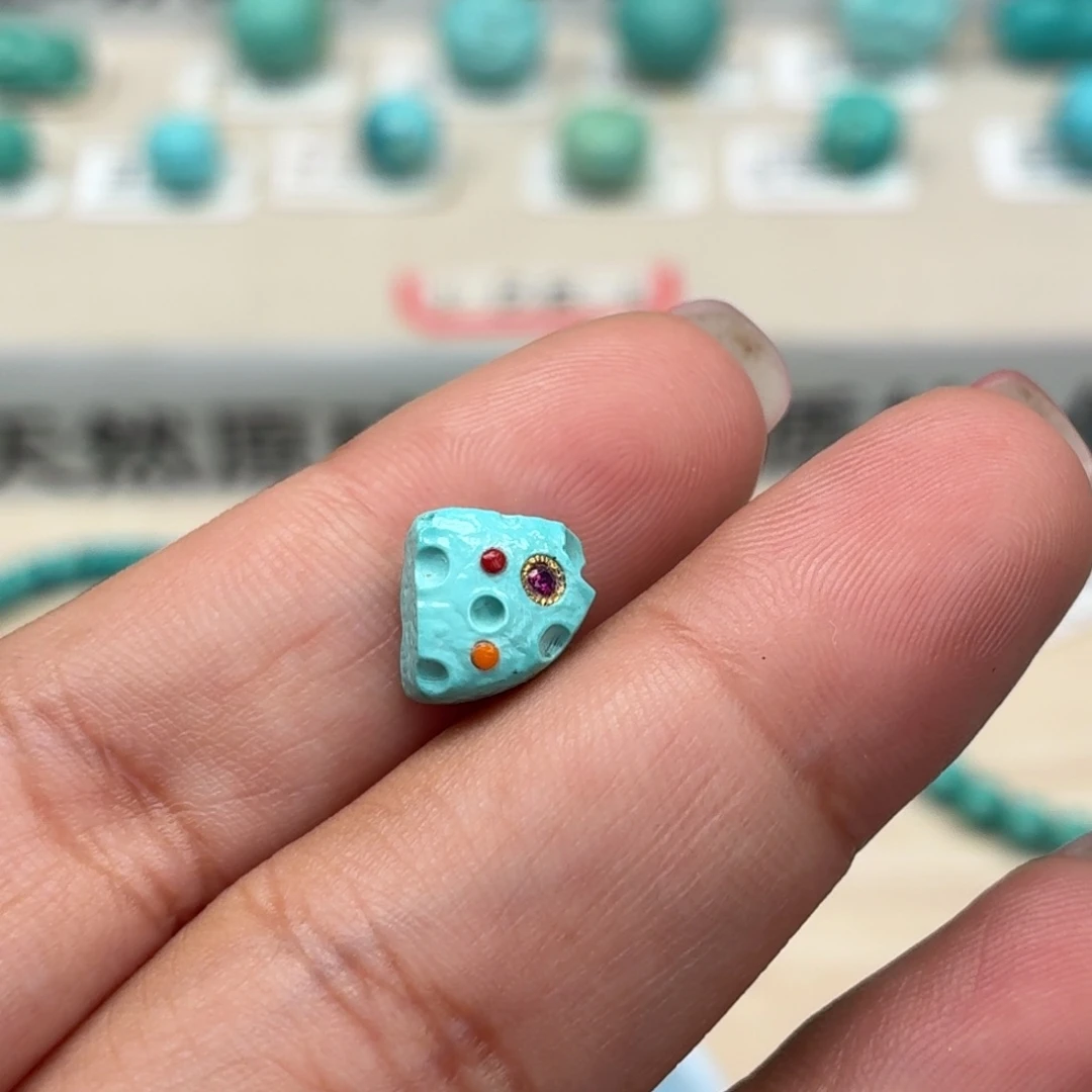 未镶嵌绿松石珠宝奇石