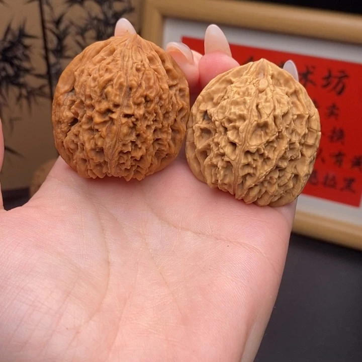 文玩核桃吊坠丑疆