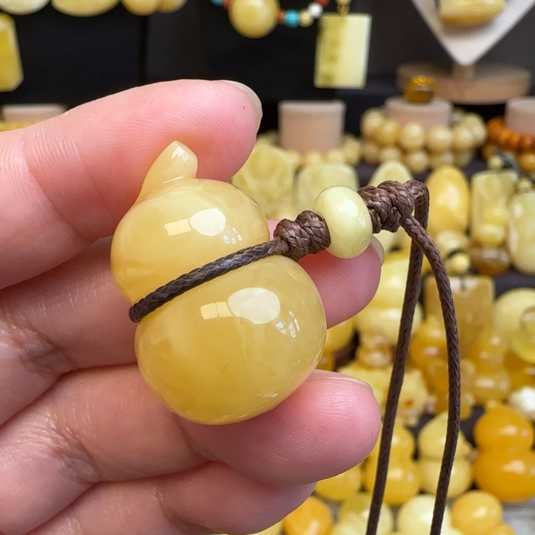 琥珀未镶嵌套链天然俄料溶洞妖花蜜蜡葫芦吊坠