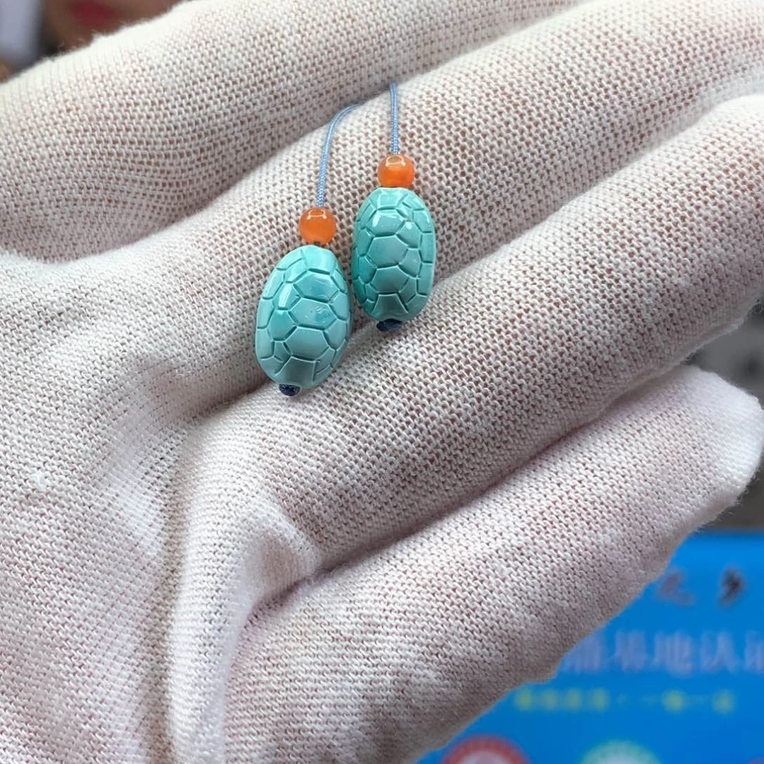 绿松石未镶嵌挂件